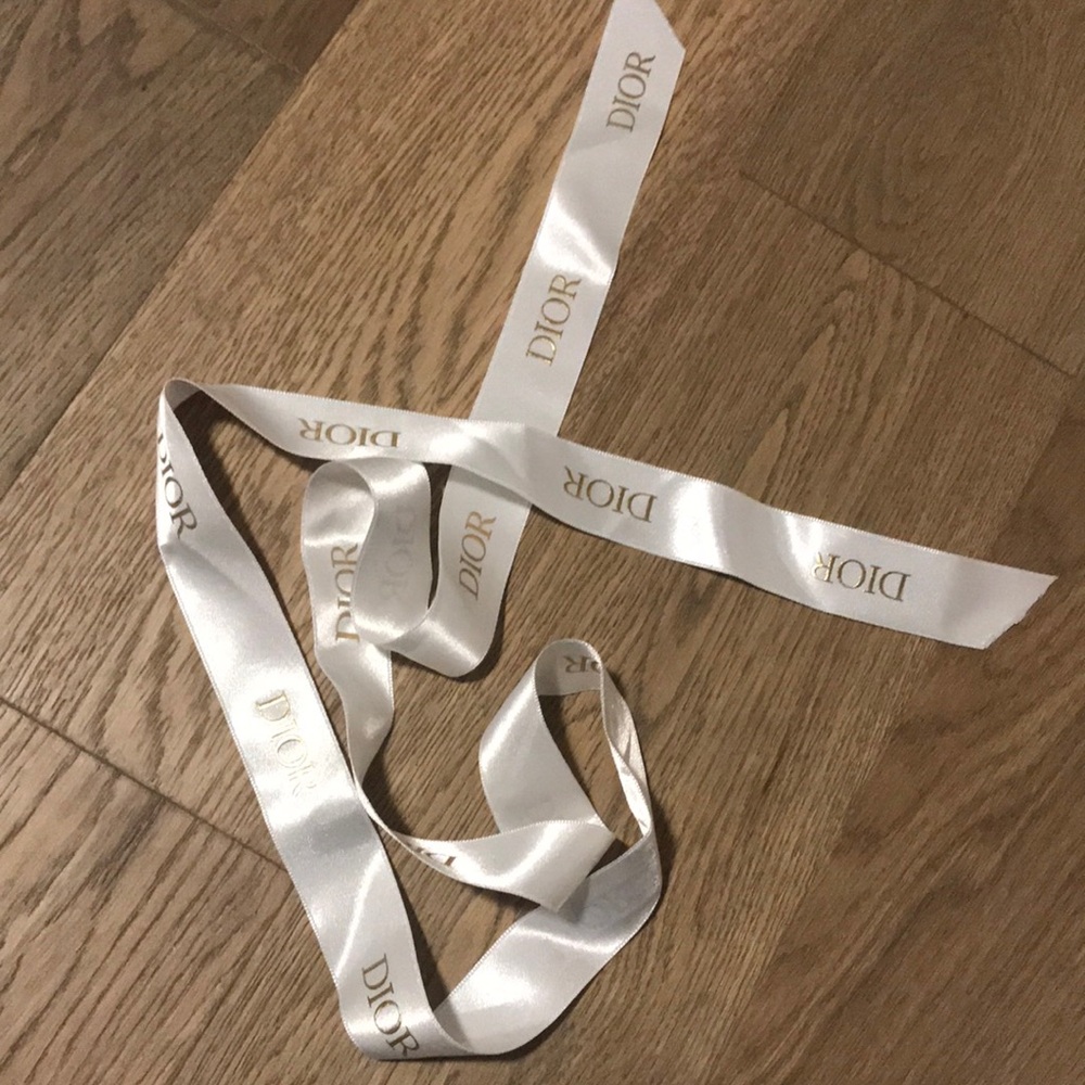 Dior thin ribbon
